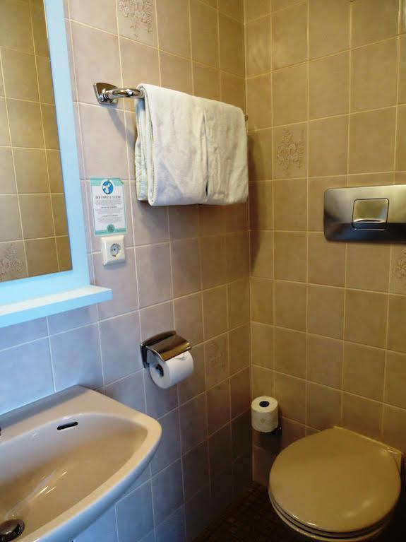 Hotel Koenigsaecker Friedrichshafen Bagian luar foto